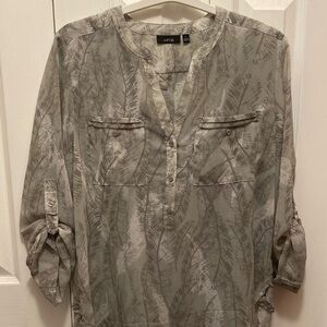 Apt. 9 Light Gray Women's Casual 2 layer blouse.